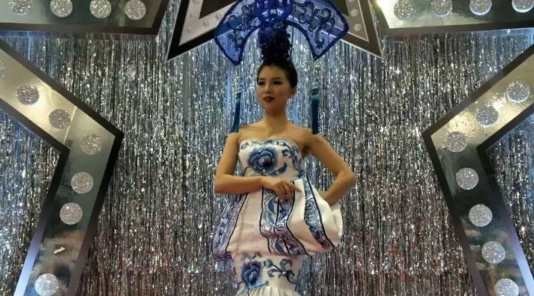 【每日一星】逆龄生长，荣登国际舞台--刘丽丽