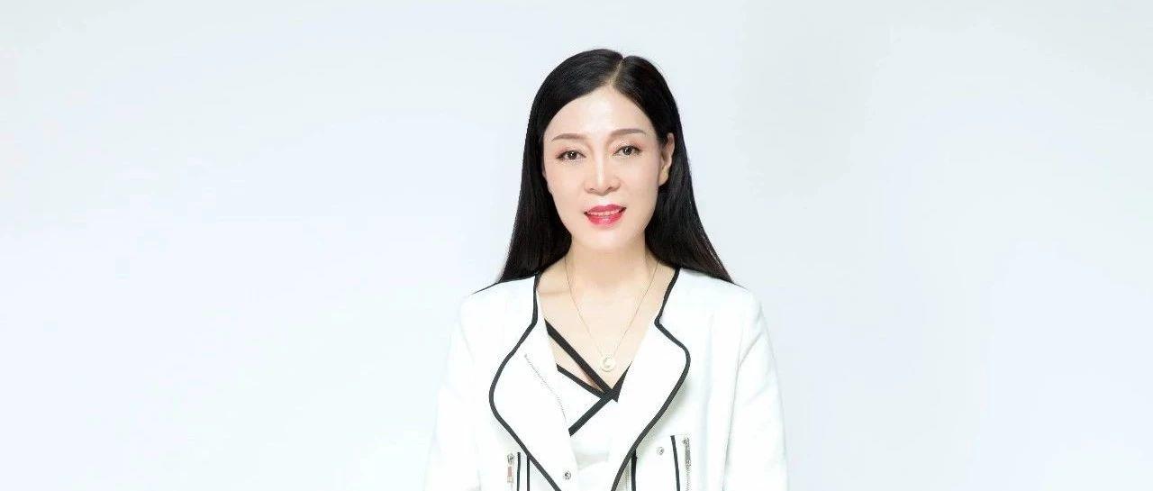 【每日一星】如新让整形医生妈妈变女儿--刘佩卿