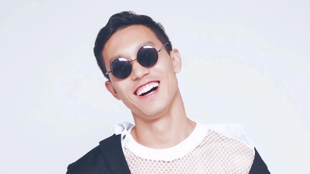 【每日一星】闷骚男战“痘”，演绎精彩人生--尹辉