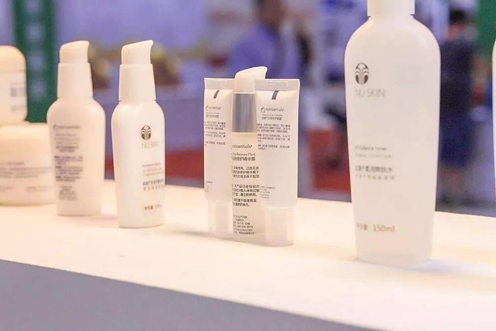 NU SKIN闪耀 “国际绿创会”,新华网专访史蒂夫•哈切特 NU SKIN闪耀 “国际绿创会”,新华网专访史蒂夫•哈切特