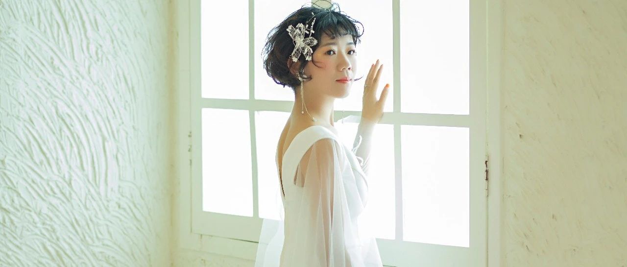 【每日一星】同女儿一起长大成为一道最靓的风景线--周凤霞