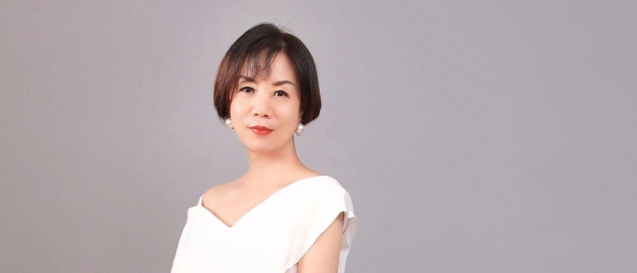 【每日一星】50岁的大妈蜕变成小姐姐--仲兰英